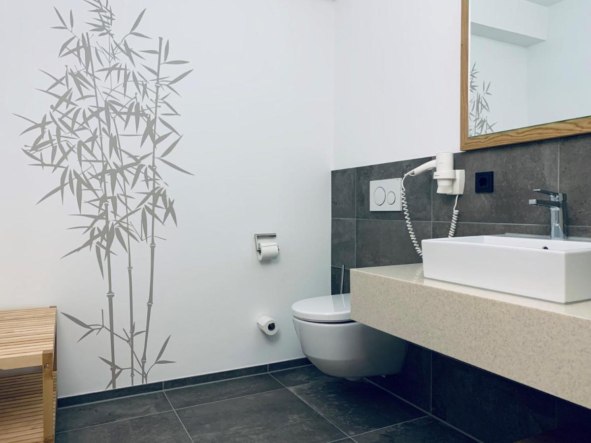 Stadthotel Kachelofen Krumbach Εξωτερικό φωτογραφία
