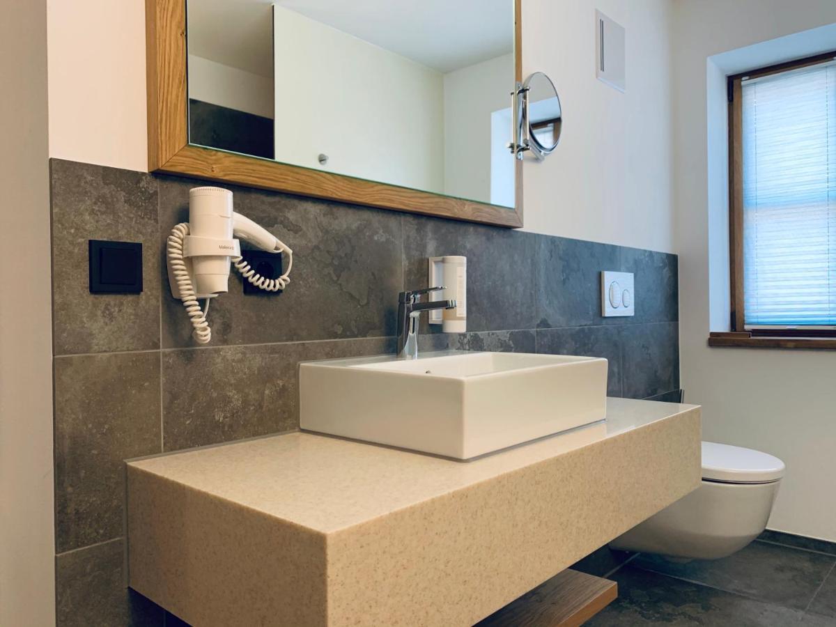 Stadthotel Kachelofen Krumbach Εξωτερικό φωτογραφία